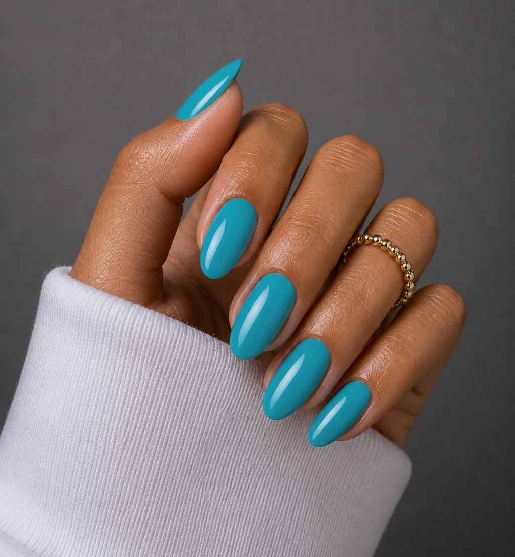 Gel Polish #59 - Chica toxica  | Blue | UV/LED | 0.56 fl oz — product detail view 2